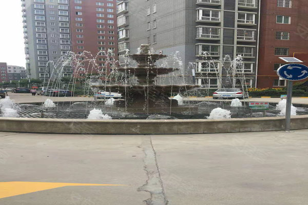 天下荣郡最新动态，背景、进展与地位揭秘